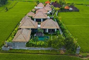 צימר Three Gold Luxury Private Villa