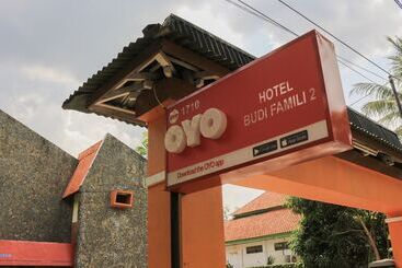 فندق Budi Famili 2 By Oyo Rooms