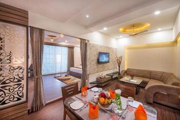 בית מלון כפרי Lords Eco Inn Morbi