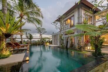 호텔 Prabhu Ubud Villa