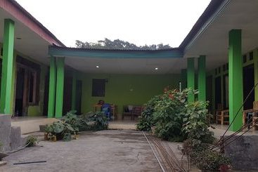 膳宿费 Antoneri Lodge