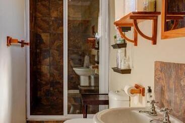 فندق Gamamadi Guest Farm