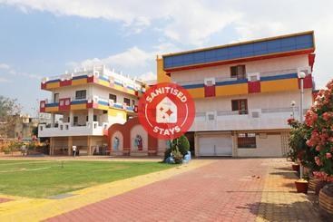 ホテル Oyo 36068 Shree Anand Mangalam