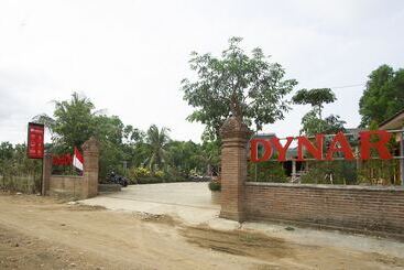 فندق Reddoorz Plus @ Pancer Door Beach