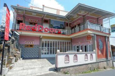 פנסיון Reddoorz Near Desa Wisata Tambi Dieng
