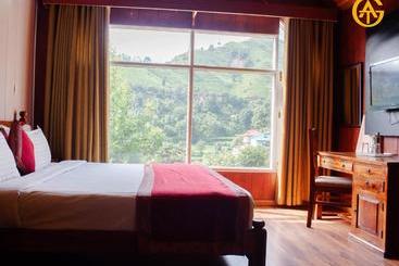 Oakwood Hamlet Resort