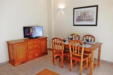 Apartamentos Los Juncos