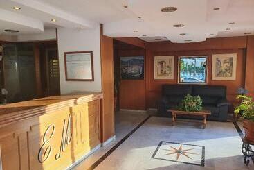 Apartamentos Mediterraneo