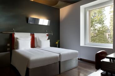 The Hotel Lucerne, Autograph Collection