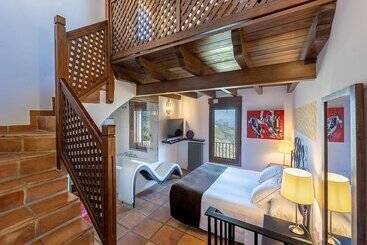 استراحتگاه Alahuar