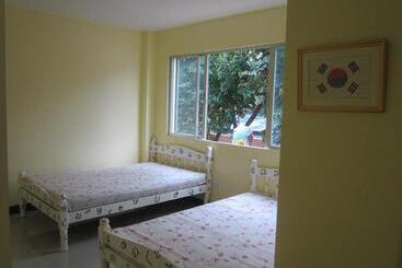 בית מלון כפרי Ddd Habitat Marikina