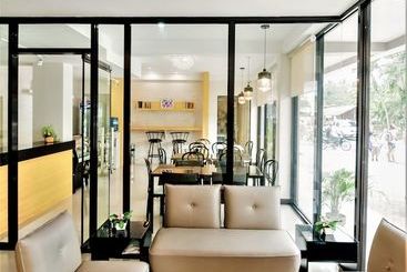 Hotel Happy Home Budgetel