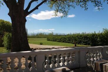 צימר Domaine Castell De Blés