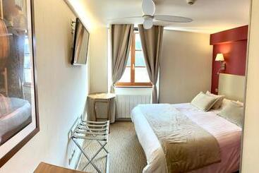 هتل Logis Hôtel Des Messageries