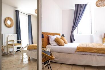 בית מלון כפרי Logis Hôtel Et Restaurant La Bastide Cabezac