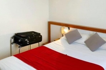 בית מלון כפרי Logis Hôtels   Hôtel Et Restaurant Les Cordeliers