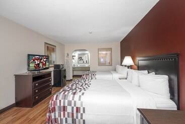 هتل Red Roof Inn & Suites Oxford
