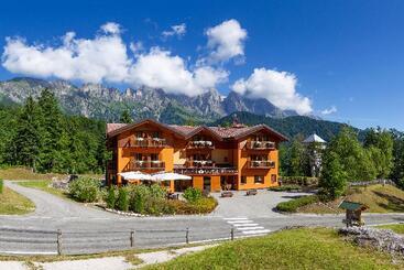 Сельский отель Chalet Giasenei