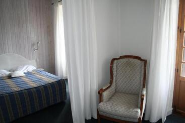 هتل Auberge Du Lac