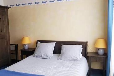 هتل De La Presqu Ile