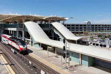 هتل Fairfield Inn & Suites By Marriott San Francisco Airport
