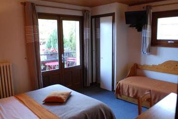 هتل Hôtel Les Glaïeuls