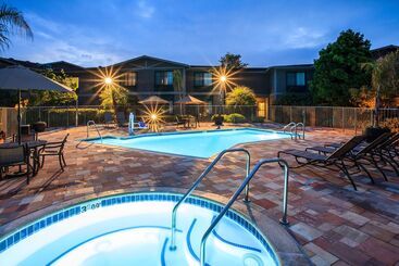 호텔 Holiday Inn Express & Suites Carpinteria, An Ihg
