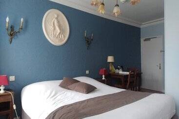 ホテル Hostellerie Saint Martin  Logis Hôtel Et Restaurant