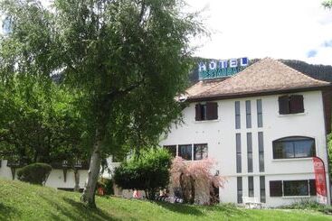 فندق Restaurant Le Traineau