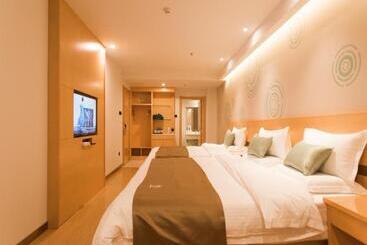 فندق Greentree Innzhangjiakou High Speed Railway Station Business