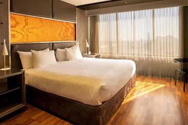 هتل آپارتمان Boulevard Suites Ferrat