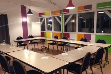 B Hotel Troyes Aéroport