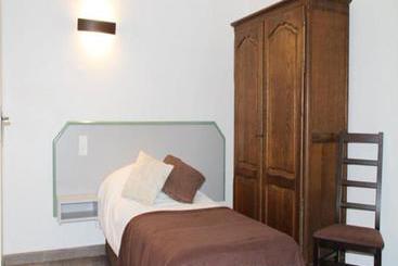 호텔 Logis Hostellerie Des Monts Jura