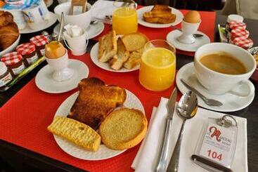 هتل Hôtel Bistrot Le Marceau
