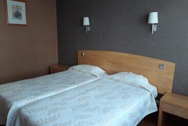 Отель La Guimbarde