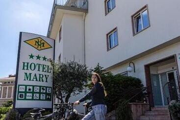 호텔 Mary