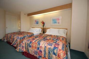 בית מלון כפרי Rodeway Inn Willington North