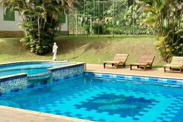 בית מלון כפרי Vila Bavária Petrópolis