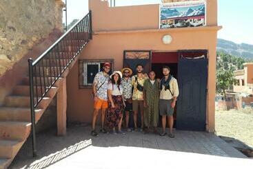 هتل Auberge Restaurant Les Coquelicots