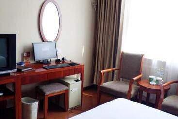 ホテル Greentree Inn Shandong Laiwu Gangcheng Express