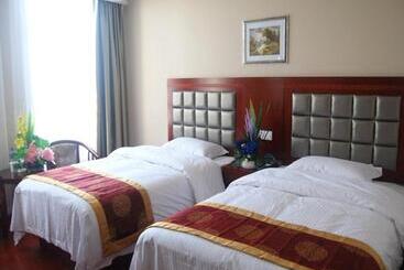 בית מלון כפרי Greentree Inn Ningxia Hui Autonomous Region Qingtongxia East Limin Street Qinmin Road Express
