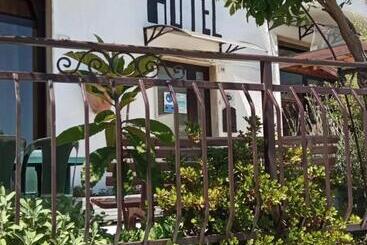 فندق Albergo Sangrilà