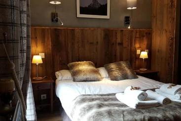 Отель Auberge Des Gorges De La Diosaz