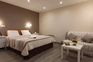 호텔 Hôtel Restaurant Les Agriculteurs