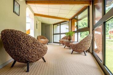 酒店 Logis Hôtel Restaurant Chez Nous