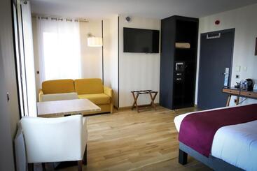 فندق Logis Hôtel Saint Guirec Et De La Plage