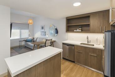 ホテル Element Denver International Airport