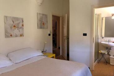 مبيت وإفطار Casale Coreallo