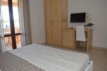 צימר Guest Rooms Affittacamere