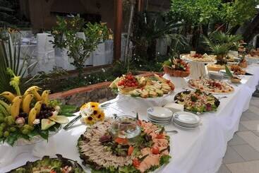 צימר L Incanto Restaurant & Suites